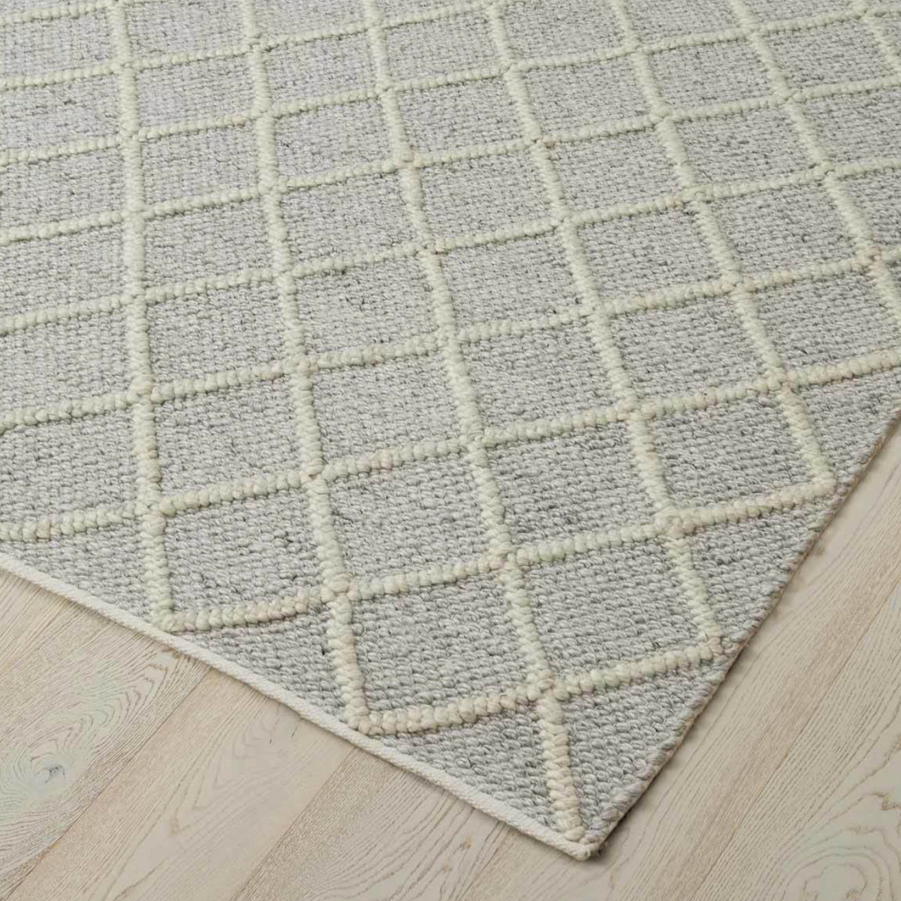 MITRE FEATHER RUG